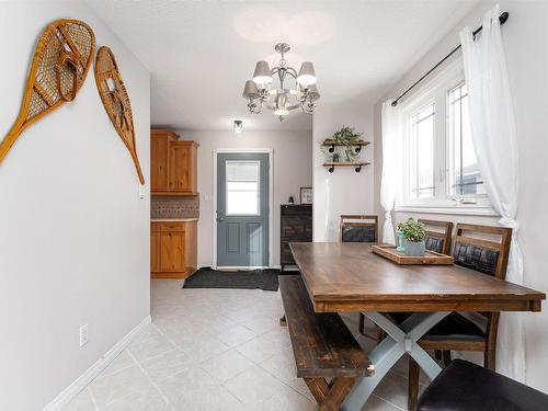 9221 84 Street, Fort Saskatchewan, AB - Indoor Photo Showing Dining Room