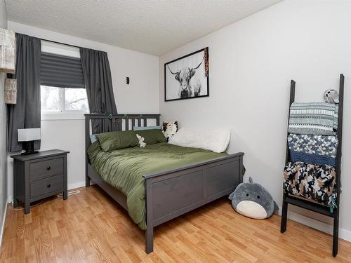 9221 84 Street, Fort Saskatchewan, AB - Indoor Photo Showing Bedroom