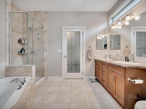 6 841 156 Street, Edmonton, AB - Indoor Photo Showing Bathroom