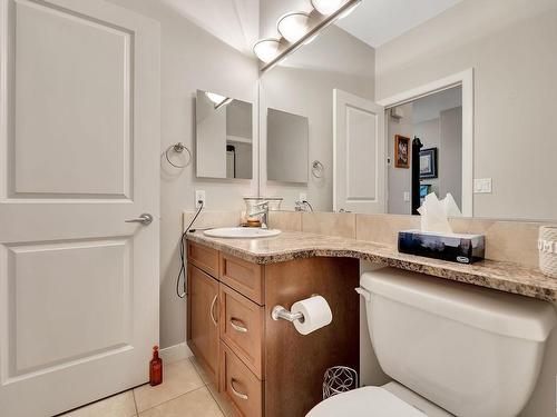 6 841 156 Street, Edmonton, AB - Indoor Photo Showing Bathroom