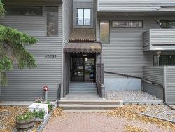 #1 10032 113 ST NW  Edmonton, AB T5K 1N8