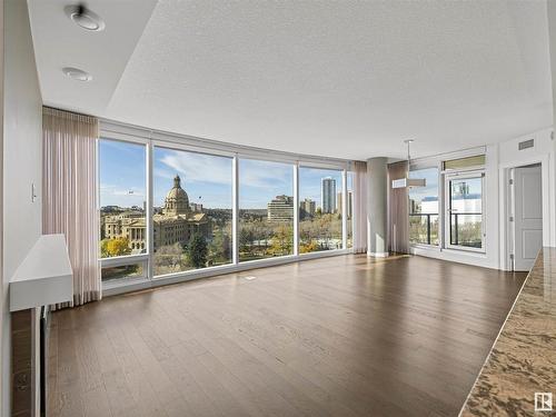 1407 9720 106 Street, Edmonton, AB - Indoor Photo Showing Living Room