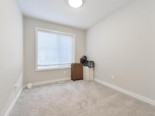 1111 Keswick Drive, Edmonton, AB - Indoor Photo Showing Other Room