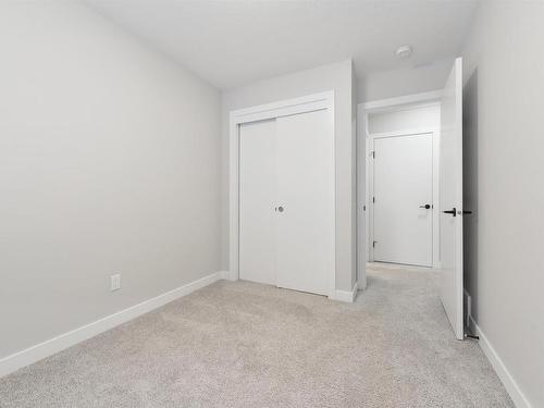 1111 Keswick Drive, Edmonton, AB - Indoor Photo Showing Other Room