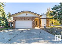 306 GRAND MEADOW CR NW  Edmonton, AB T6L 1X2