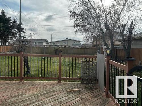 5531 52 Av, Lamont, AB 