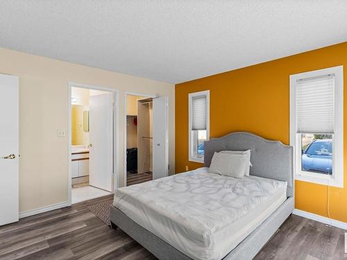 5977 189 Street, Edmonton, AB - Indoor Photo Showing Bedroom