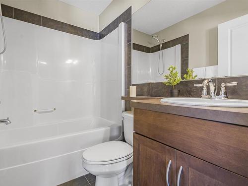 2216 Stan Waters Avenue, Edmonton, AB - Indoor Photo Showing Bathroom