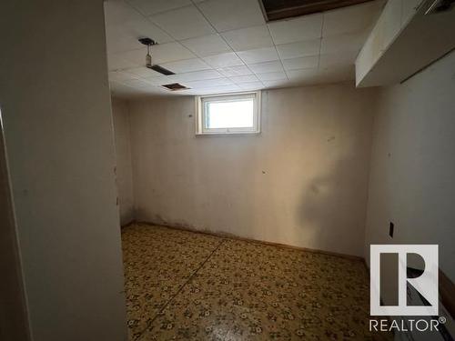 4504 52 Avenue, Barrhead, AB - Indoor Photo Showing Basement