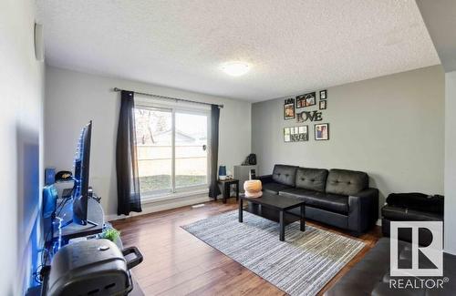 141 3308 113 Avenue, Edmonton, AB - Indoor Photo Showing Living Room