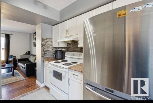 141 3308 113 Avenue, Edmonton, AB - Indoor Photo Showing Kitchen