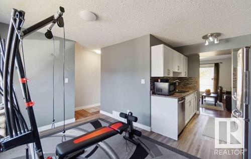 141 3308 113 Avenue, Edmonton, AB - Indoor Photo Showing Kitchen