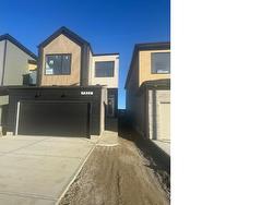 7325 KLAPSTEIN CR SW  Edmonton, AB T6W 5N5