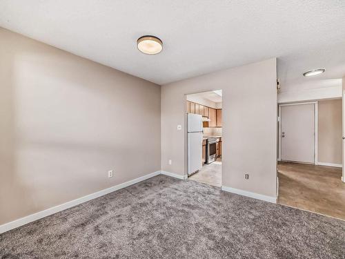 48 1904 48 Street, Edmonton, AB - Indoor Photo Showing Other Room