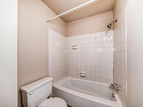 48 1904 48 Street, Edmonton, AB - Indoor Photo Showing Bathroom