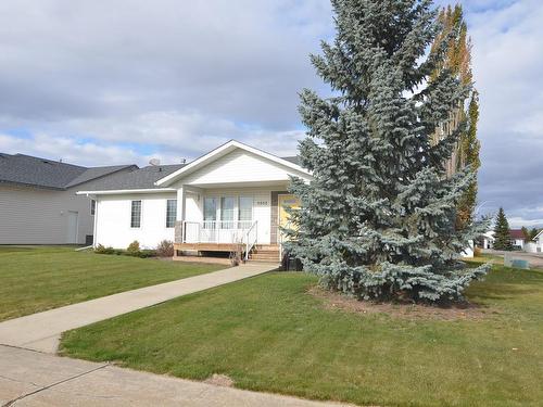 5802 51 Avenue, Barrhead, AB - Outdoor With Facade