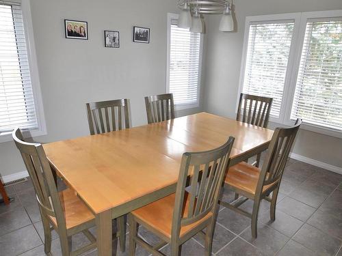 5802 51 Avenue, Barrhead, AB - Indoor Photo Showing Dining Room