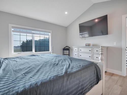 58108 Rge Rd 240, Rural Sturgeon County, AB - Indoor Photo Showing Bedroom