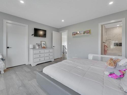 58108 Rge Rd 240, Rural Sturgeon County, AB - Indoor Photo Showing Bedroom