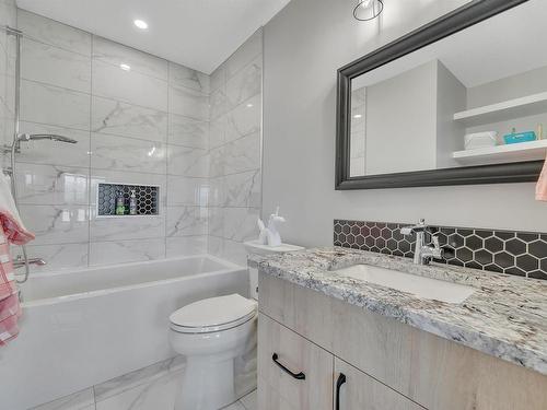 58108 Rge Rd 240, Rural Sturgeon County, AB - Indoor Photo Showing Bathroom