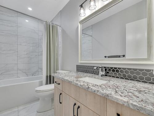 58108 Rge Rd 240, Rural Sturgeon County, AB - Indoor Photo Showing Bathroom