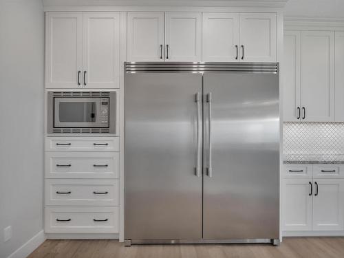 58108 Rge Rd 240, Rural Sturgeon County, AB - Indoor Photo Showing Kitchen