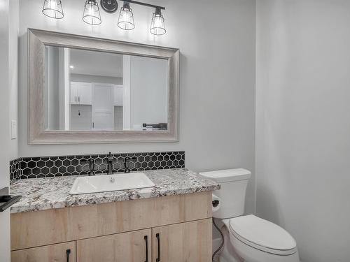 58108 Rge Rd 240, Rural Sturgeon County, AB - Indoor Photo Showing Bathroom