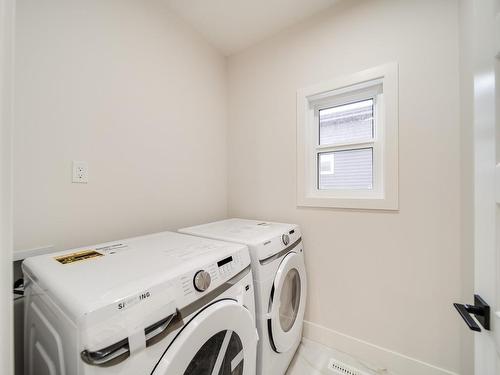 324 33 Avenue, Edmonton, AB - Indoor Photo Showing Laundry Room