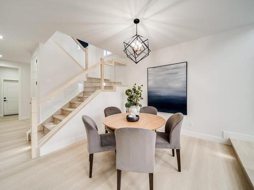 324 33 Avenue, Edmonton, AB - Indoor Photo Showing Dining Room