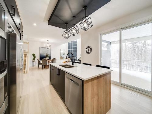 324 33 Avenue, Edmonton, AB - Indoor Photo Showing Kitchen With Double Sink With Upgraded Kitchen