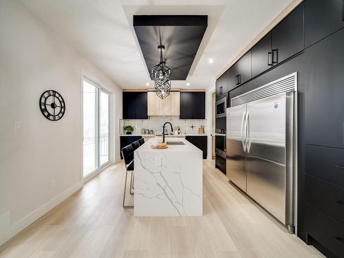 324 33 Avenue, Edmonton, AB - Indoor Photo Showing Kitchen