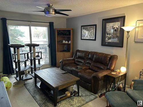 204 592 Hooke Road, Edmonton, AB - Indoor Photo Showing Living Room