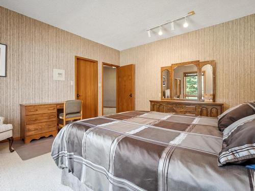 1040 50242 Rge Road 244 A, Rural Leduc County, AB - Indoor Photo Showing Bedroom