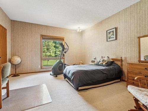 1040 50242 Rge Road 244 A, Rural Leduc County, AB - Indoor Photo Showing Bedroom