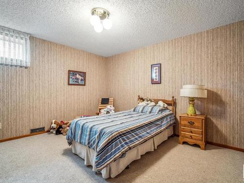 1040 50242 Rge Road 244 A, Rural Leduc County, AB - Indoor Photo Showing Bedroom