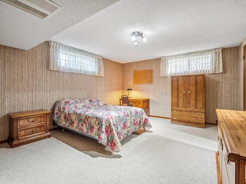 1040 50242 Rge Road 244 A, Rural Leduc County, AB - Indoor Photo Showing Bedroom