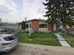 6613 132 AV NW  Edmonton, AB T5C 2A4