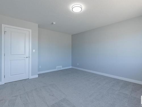 19127 29 Avenue, Edmonton, AB - Indoor Photo Showing Other Room