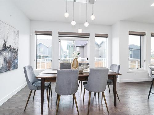 3609 Keswick Boulevard, Edmonton, AB - Indoor Photo Showing Dining Room