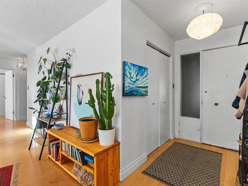 605 12207 Jasper Avenue, Edmonton, AB - Indoor Photo Showing Other Room