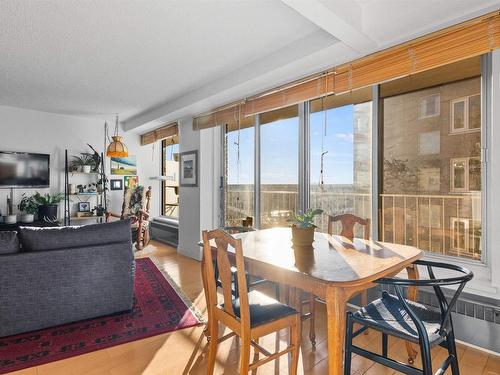 605 12207 Jasper Avenue, Edmonton, AB - Indoor Photo Showing Dining Room