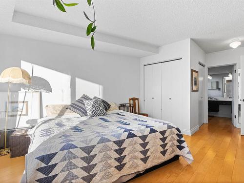 605 12207 Jasper Avenue, Edmonton, AB - Indoor Photo Showing Bedroom