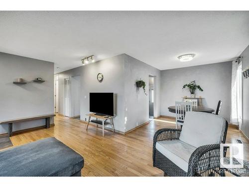 1 Greystone Cr, Sherwood Park, AB 