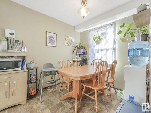 6 Willowdale Place, Edmonton, AB - Indoor Photo Showing Dining Room