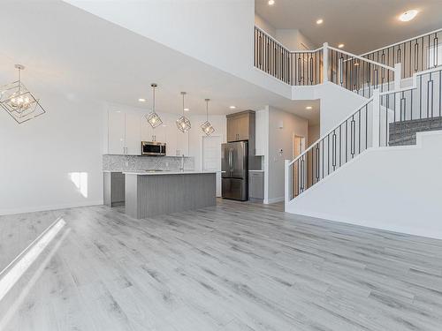 101 Edgefield Way, St. Albert, AB - Indoor Photo Showing Kitchen