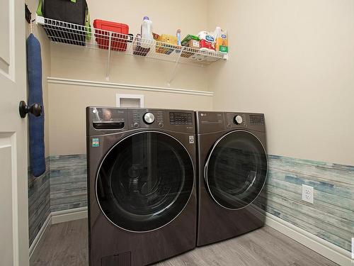 2212 Casey Crescent, Edmonton, AB - Indoor Photo Showing Laundry Room