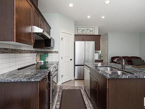 2212 Casey Crescent, Edmonton, AB - Indoor Photo Showing Kitchen With Double Sink With Upgraded Kitchen