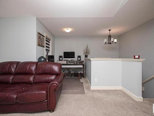 2212 Casey Crescent, Edmonton, AB - Indoor