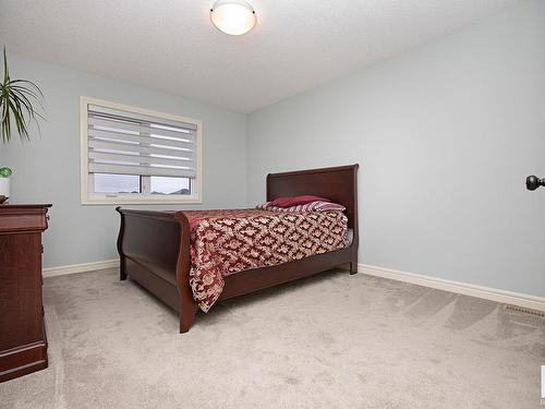 2212 Casey Crescent, Edmonton, AB - Indoor Photo Showing Bedroom