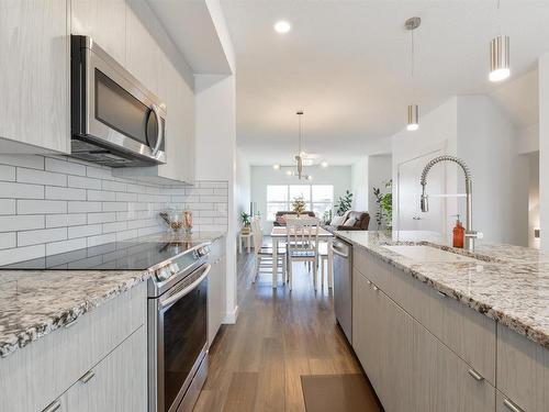 39 Joyal Way, St. Albert, AB - Indoor Photo Showing Kitchen With Upgraded Kitchen